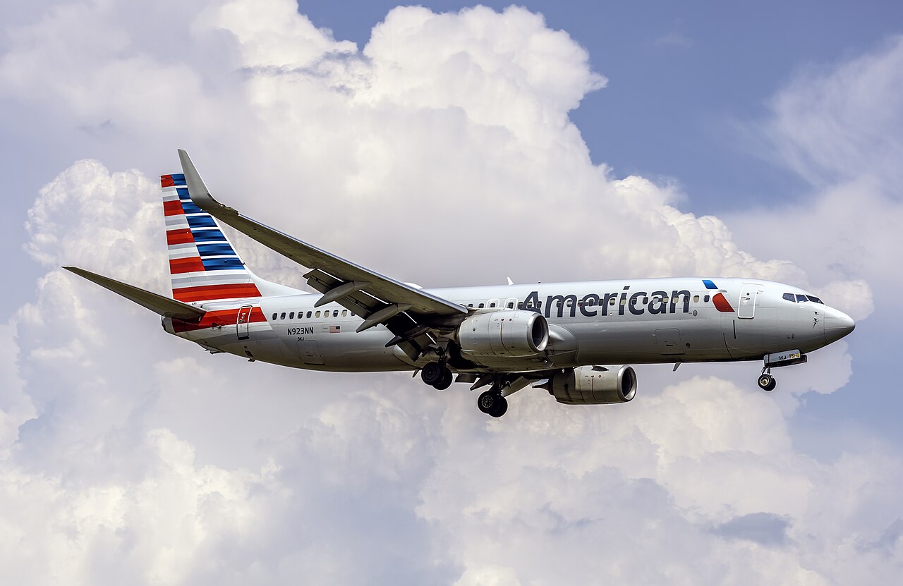American Airlines Boeing 737-800
