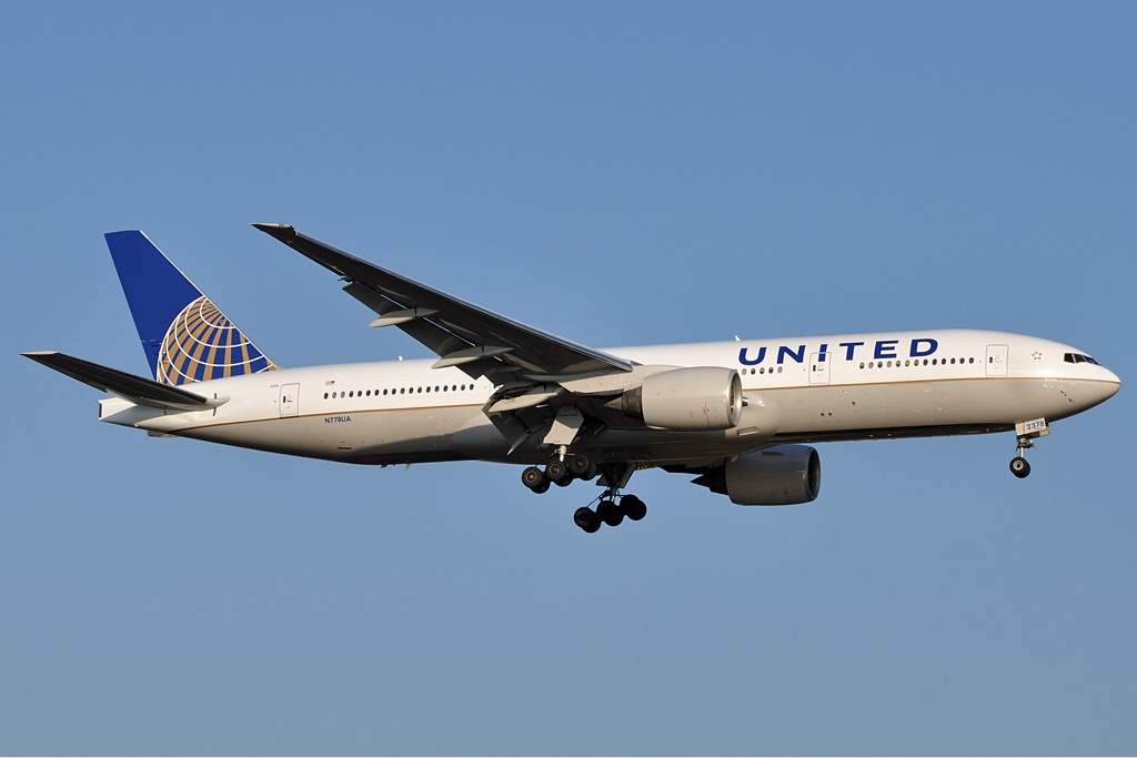 United Airlines Boeing 777-200ER
